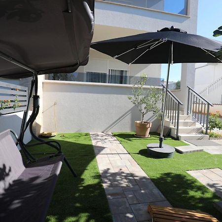 Smil'E Apartments Vodice Exterior photo